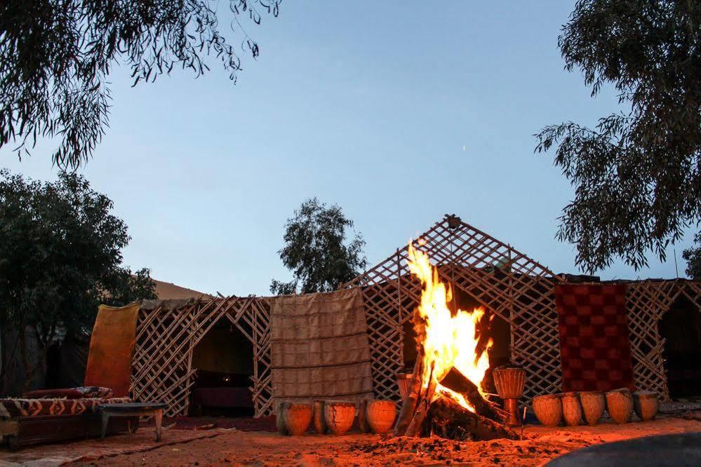 Nasser Palace Hotel & Bivouacs Hassilabied المظهر الخارجي الصورة